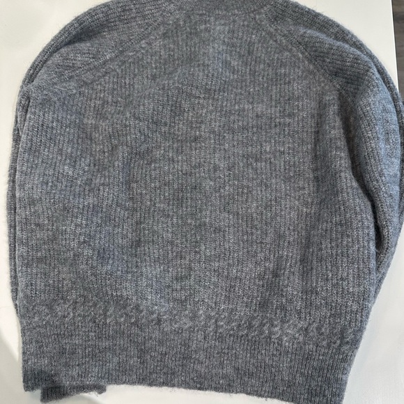 Sezane Othello Cardigan - Picture 4 of 8